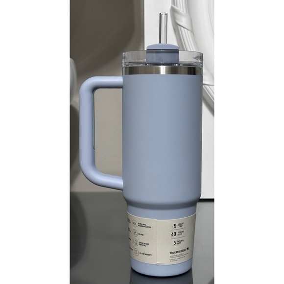 Stanley Quencher H2.0 FlowState Tumbler 30oz,‎ DREAMSCAPE - Picture 2 of 4